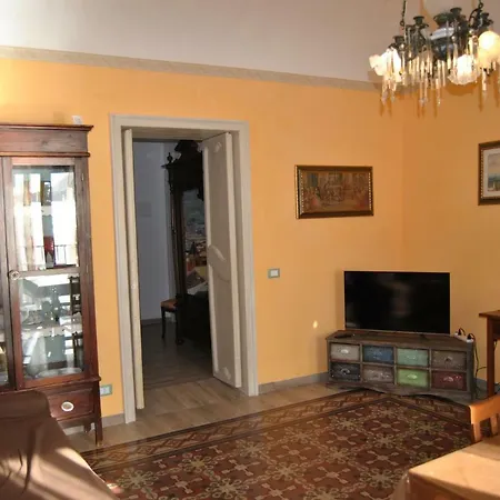 Balconi Bellavista Чефалу