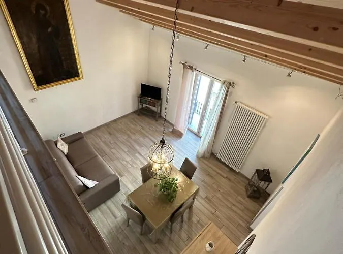 Balconi Bellavista Чефалу