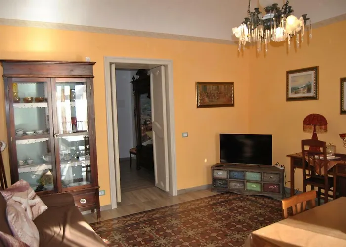 Balconi Bellavista Чефалу