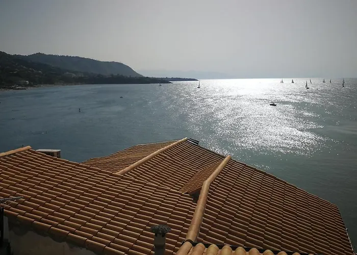 Balconi Bellavista Чефалу